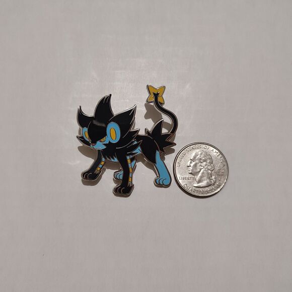 Pokemon TCG Luxray Enamel Pin Official Nintendo Lapel Badge Brooch Figure - Picture 2 of 3